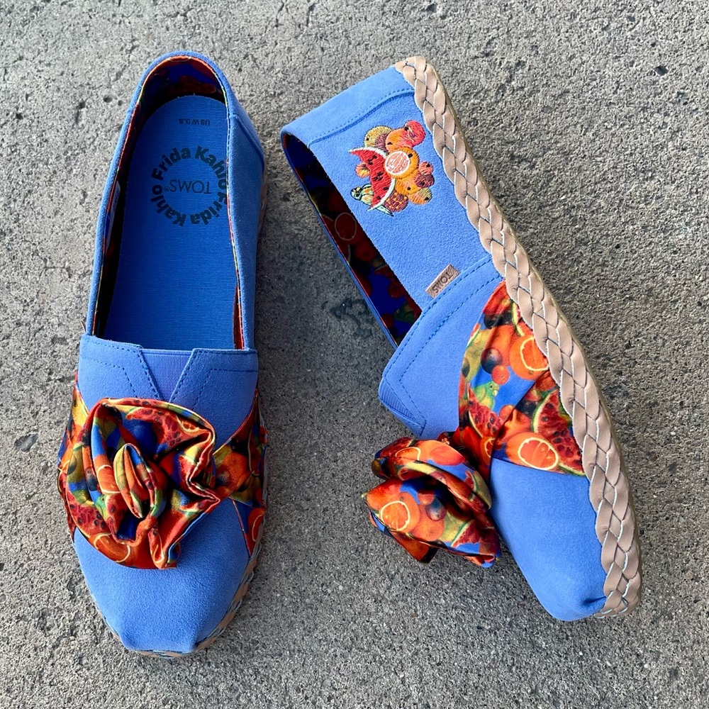 NWT TOMS Women's Frida Kahlo Alpargata Wrap slip-on shoes 9.5 W